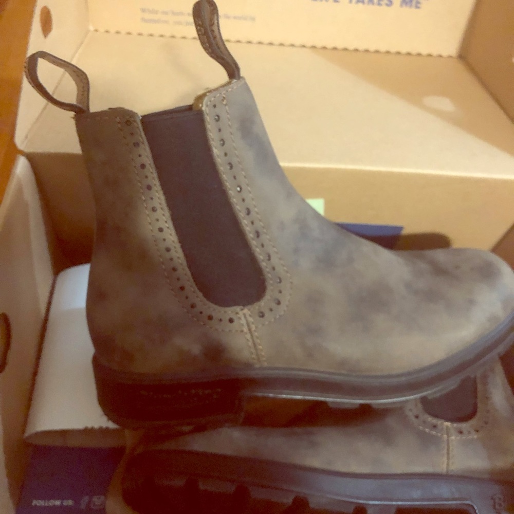 New Blundstone Size 7 Rustic Brown Boots